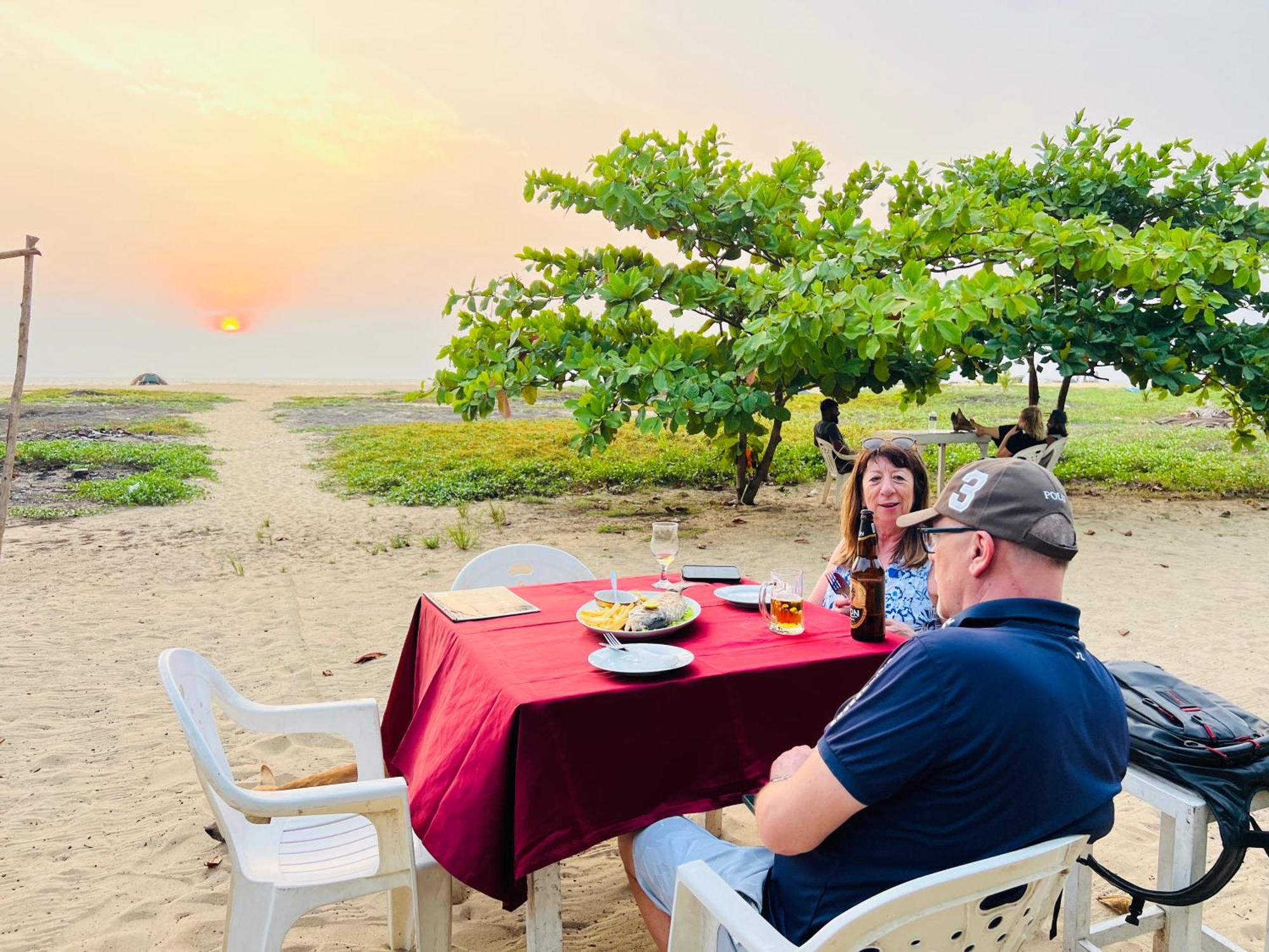 Honey Beach Negombo Exterior photo